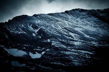 Similar image 12596758