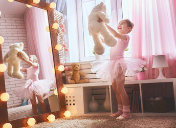 Similar image 12486243