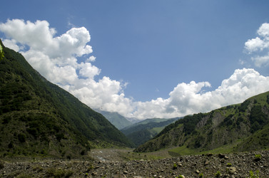 Similar image 12584693