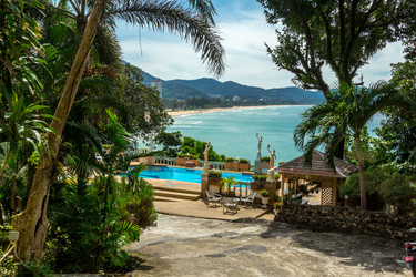 Similar image 12687806