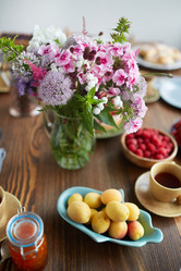 Similar image 12487438