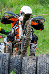 Similar image 12594436