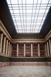 Similar image 12596663