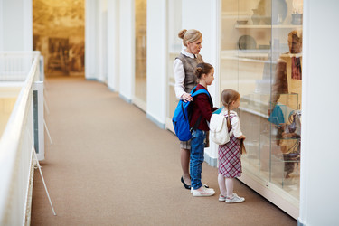 Similar image 12596283