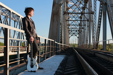 Similar image 12696940