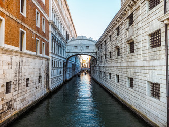 Similar image 12987129