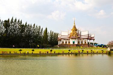 Similar image 12984676