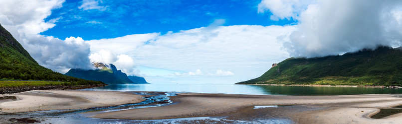 Similar image 12986571