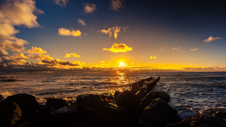 Similar image 12996687