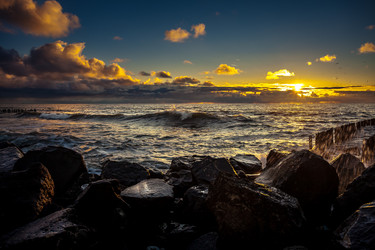 Similar image 12996690