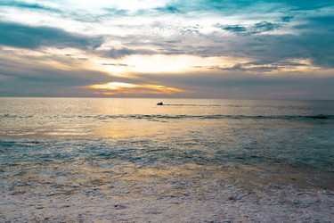 Similar image 12976167