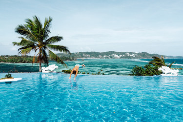 Similar image 12993700