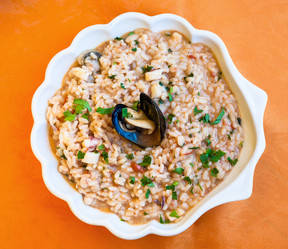 Similar image 12989095