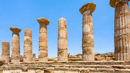 Similar image 12989218