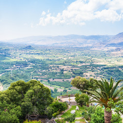 Similar image 12989514