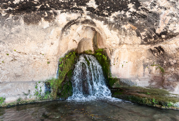 Similar image 12989460