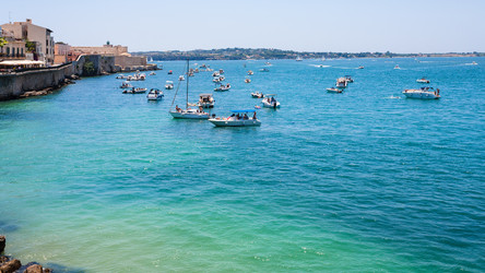 Similar image 12989541