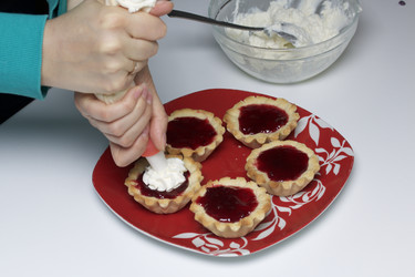 Similar image 12690347