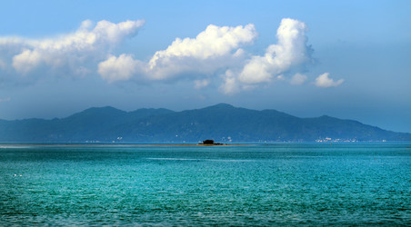 Similar image 12979382