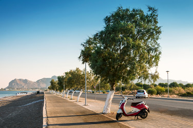 Similar image 12978169