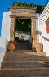 Similar image 12978171