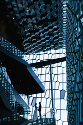 Similar image 12696423