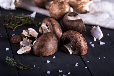 Similar image 12983095