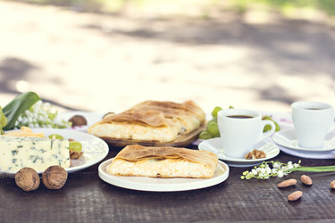 Similar image 12983476