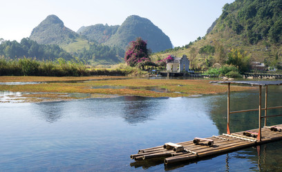 Similar image 12698037