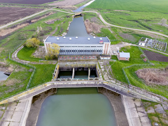 Similar image 12990307