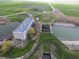 Similar image 12994375