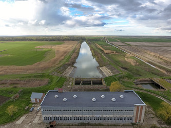 Similar image 12990298