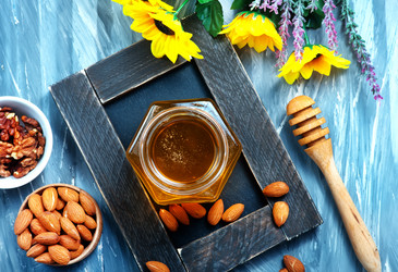 Similar image 12992053