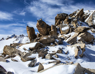 Similar image 12988238