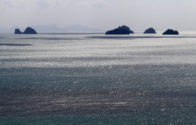 Similar image 12996385