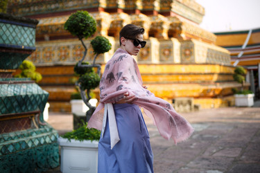 Similar image 12987944