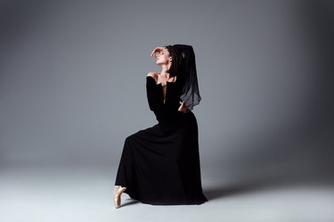 Similar image 12987940