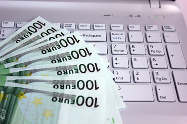 Similar image 12998449