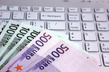 Similar image 12998621