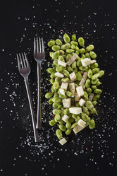 Similar image 12995990