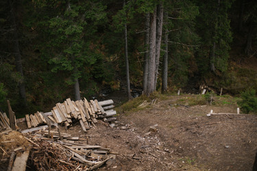 Similar image 12999418