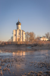 Similar image 13000978