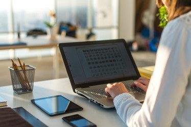 Similar image 13037031