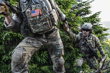 Similar image 13002744