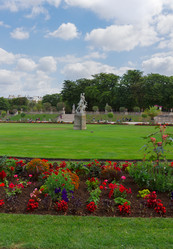 Similar image 13046072