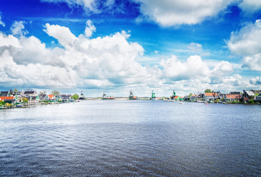 Similar image 13023652