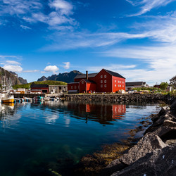 Similar image 13029718