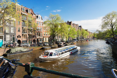 Similar image 13038995