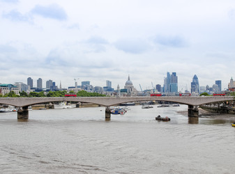 Similar image 13006686