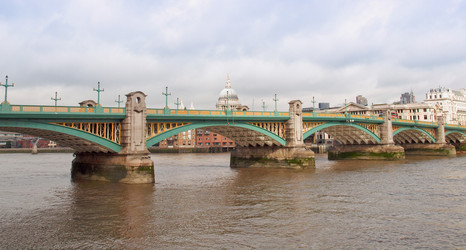 Similar image 13006552